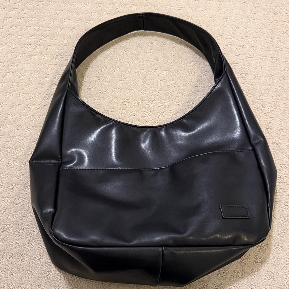 Ooomay Black Maya Bag